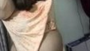 Fat Pakistani MILF Handjob