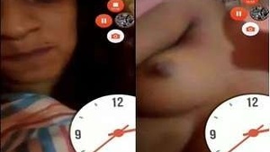 Exclusive Video Call with Cute Lankan Tamil Girl Showing Off Her Boobs and Pussy