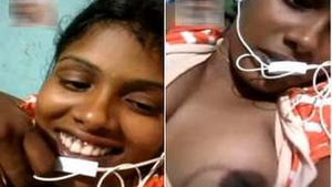 Exclusive Video Call with a Sexy Lankan Girls Naked Body