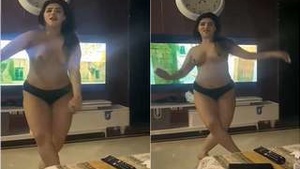 Pakistani Call Girls Sensual Dancing Session in Topless Position