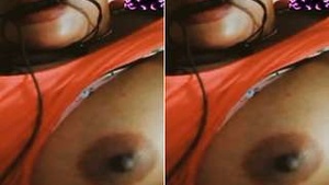 Amateur Bhabhi Shows Off Her Big Boobs and Pussy on Video Call
