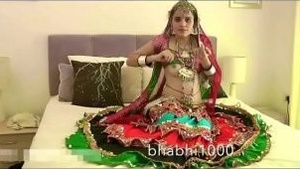 Gujarat Indian College beauty Jasmine Mathur Garba Dances and shows Bobby