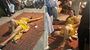 Exclusive Pakistani Girl Show with Sexy Dancing