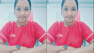 Amateur Mallu Bhabhi Teases with Her Big Boobs