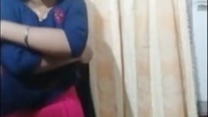 desi teen hot open her dress