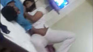 Desi auntie gets naughty with her lover in nude video