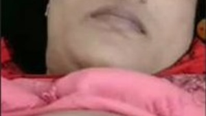 Cum-Hungry Bhbai Shows Off on Camera