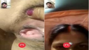 Bihari Bhabhis Amateur Pussy is Revealed to Lover on Video Call
