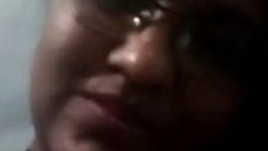 Desi Bhabhi Shows Breasts In VC