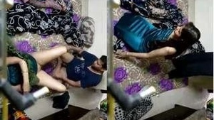 Desi Girlfriend Gets Her Tight Pussy Stretched by Lover