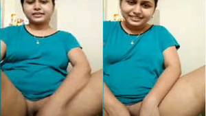Exclusive Desi Bhabhi Shows Off Her Naked Body and Bathes in Part 3
