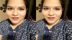 Desi Bhabhi flaunts her ample assets and bathes in a solo show