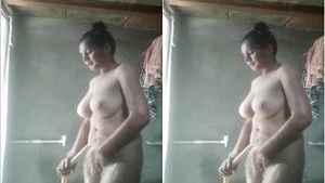 Amateur Indian Girl with Big Boobs Takes a Bath