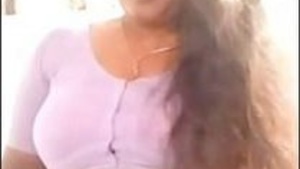 Tamil Bhabhi Showing Her Breasts