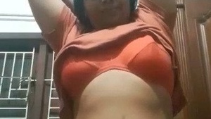 Mallu Ceci flaunts her naked body on camera