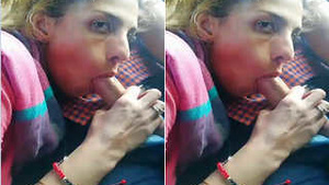 Desi Girl with a Camera Gives an Exclusive Blowjob