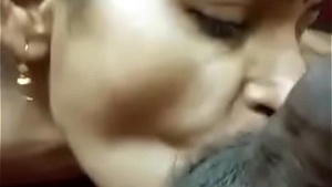 Young Mallu babe gives an incredible blowjob in this erotic video