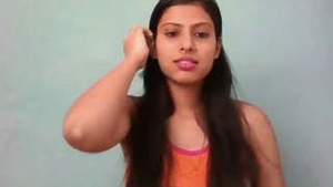 Sexy Desi Gilr showing pussy play with dildo sex