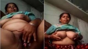 Exclusive video of a horny Indian bhabhi masturbating
