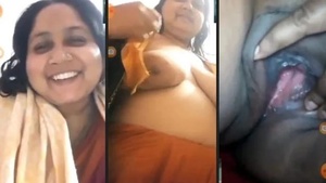 Bengali MILF showing her pussy naked on cam