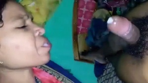 Sucker bhabhi, having cumshot in mouth
