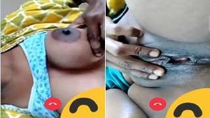 Exclusivetelugu Video Call: Telugu Babe Shows Off Her Boobs and Pussy