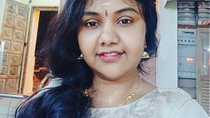 EXCLUSIVE TAMIL MILF WOMAN KRUTHIKA PONGAL SPECIAL VIDS