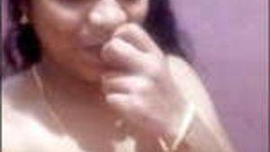 Mallus Sexy Nude Selfie: A Hot and Steamy Video