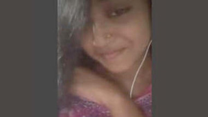 Bangladeshi Girl Showing Boob on VC
