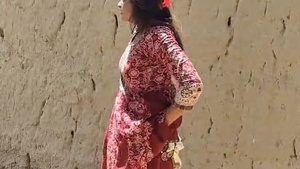 Bhabis Bathtime Adventure: A Steamy Delight