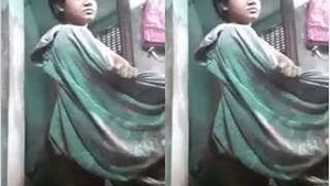 Exclusive Video of a Desi Girl Bathing and Revealing Her Nude Body