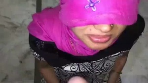 Desi Gujarati Bhabhi Chupando