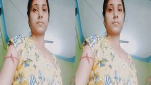 Exclusive Indian Porn: Desi Girl Bathes