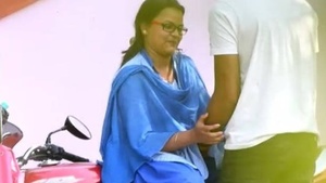 Girlfriend Fingered By Boyfriend