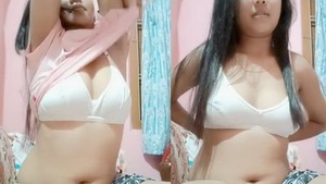 Desi cute girl show sexy breasts