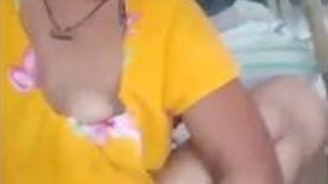 Desi sexy esposa traindo fing her buceta