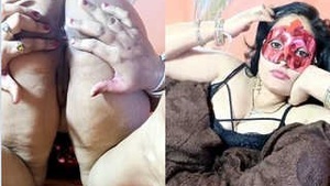 Bhabhis Desire: A Show of Her Big Booty