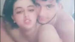Arab beauty enjoys full MMS with her partner