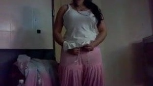 Pakistani MILF gives young darling a sensual ride