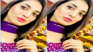 NRI Lover Gets a First Look at Pakistani Girl Packys Sexy Pussy and Tits