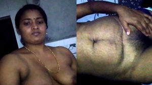 Indian wife flaunts her bare body on camera for the first time