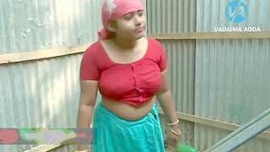 Desi bhabis new bath time video