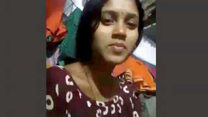 Bhabhi Villages new video features intense fingering