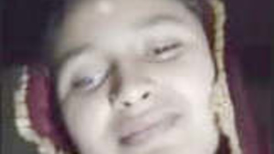 Desi Girl With Moaning And Horny Expressions