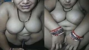 Exclusive Video of Indian Bhabhi Masturbating for Your Pleasure