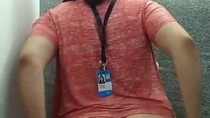 Indian reporter secludes herself in a restroom for porn amusement