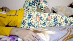 Desi girl pussy and hot pee