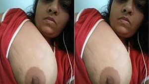 Exclusive Desi Video: Girl Shows Off Her Big Boobs on Camera