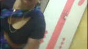 Desi aunty gets down and dirty with her sons best friend