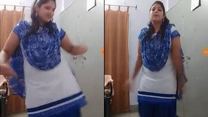 Desi Babe with 40 Size Shows Off Her Shaking and Dancing Skills